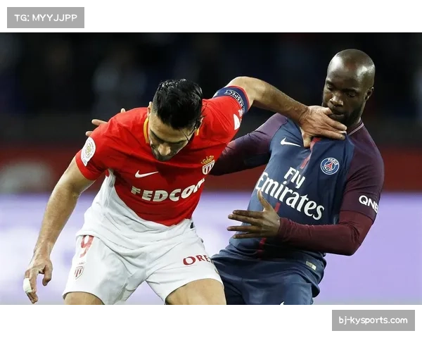 法甲榜首朗斯与巴黎仅差1分 半程冠军归属悬念持续